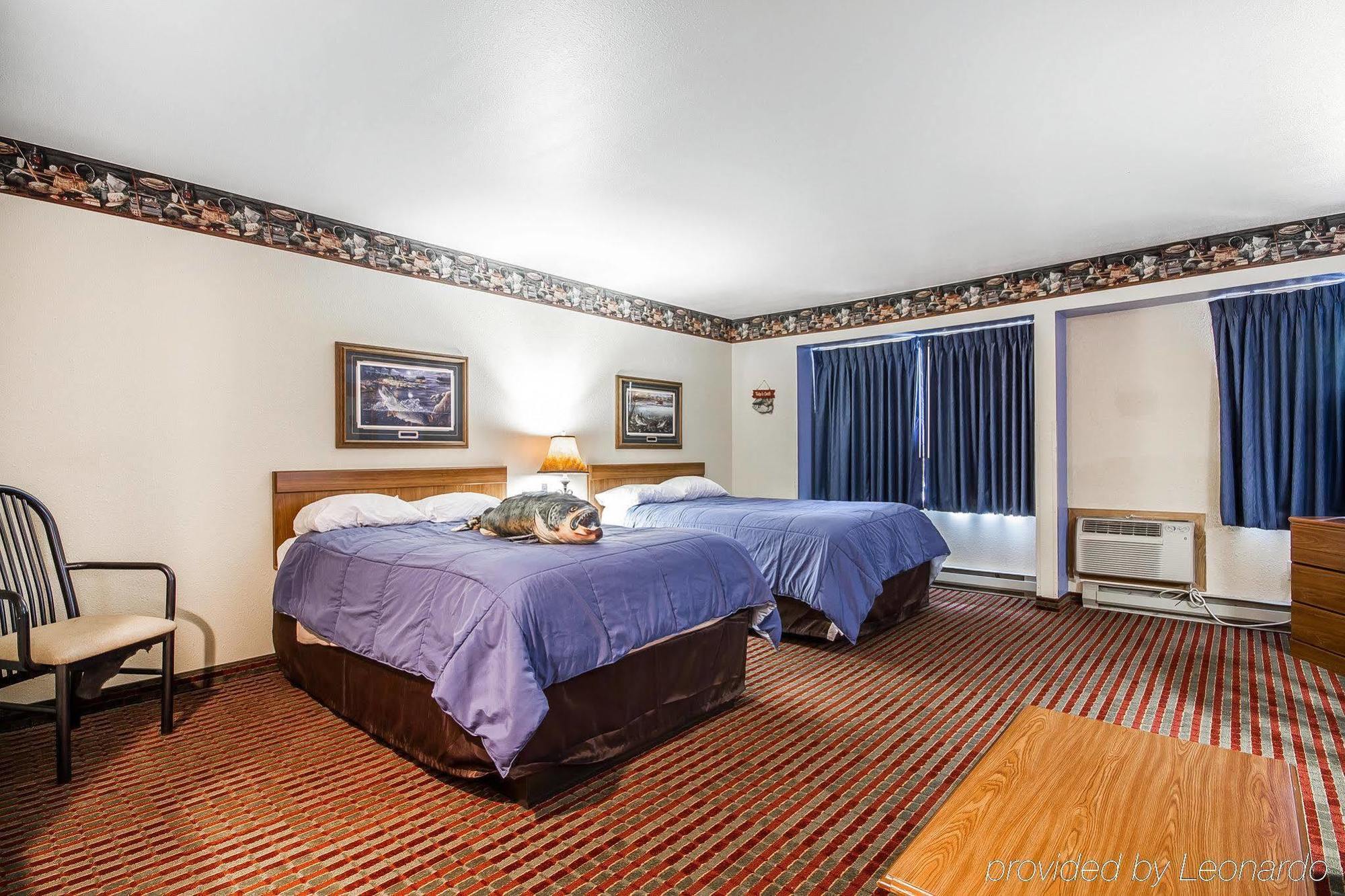 Rodeway Inn & Suites Madison East Esterno foto