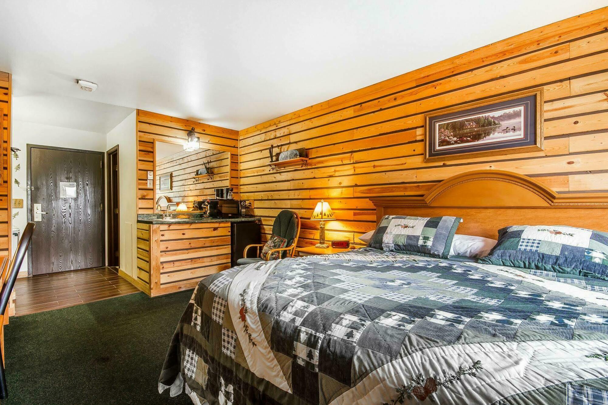 Rodeway Inn & Suites Madison East Esterno foto